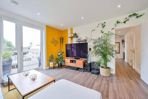 2 bedroom flat for sale, Enfield Road, Acton, London, W3