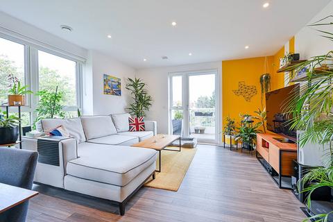 2 bedroom flat for sale, Enfield Road, Acton, London, W3