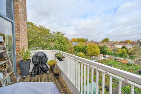 Enfield Road, Acton, London, W3