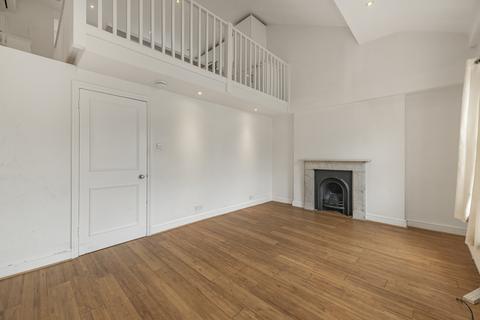 3 bedroom flat for sale, Rigault Road, London, SW6