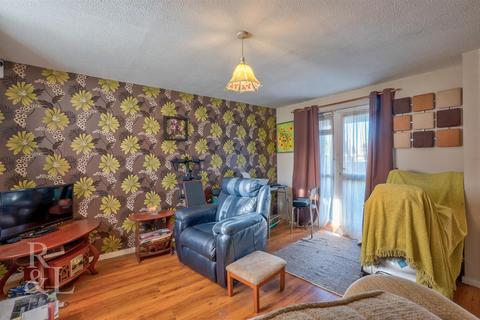 undefined, Sorrel, Tamworth