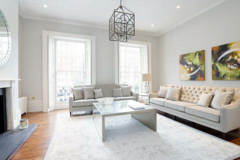 undefined, Warwick Gardens, London, W14