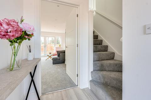 undefined, Eastwoodbury Lane, Southend-on-sea, SS2