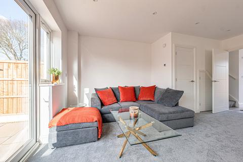 undefined, Eastwoodbury Lane, Southend-on-sea, SS2