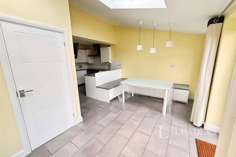 3 bedroom semi-detached house to rent, Bransdale Avenue, CV6