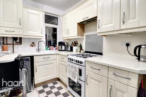 undefined, Grosvenor Road, Luton