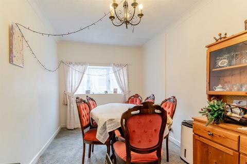 4 bedroom detached house for sale, Coopers Way, Newent