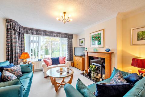 undefined, Hillcrest Rise, Leeds, West Yorkshire, LS16