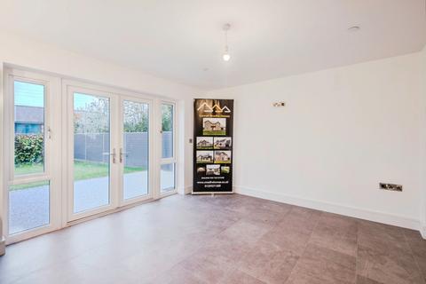 undefined, Cae Crug, Penrhiwllan SA44