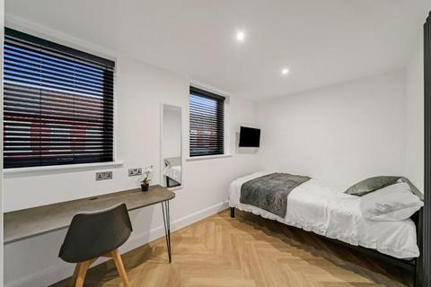 6 bedroom house to rent, Kelso Road, Liverpool L6