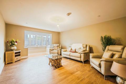 undefined, Cae Crug, Penrhiwllan SA44