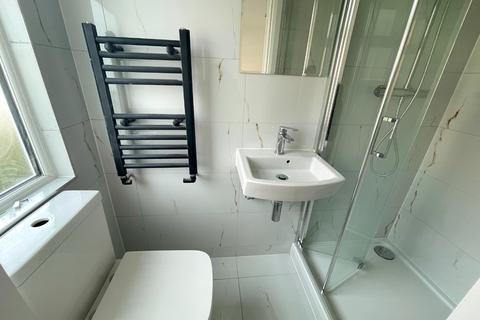1 bedroom semi-detached house to rent, Headstone Drive, Harrow, Greater London, HA1