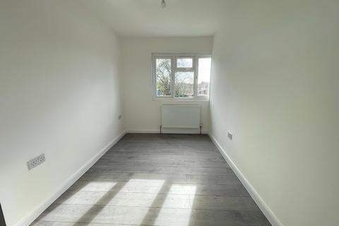 1 bedroom semi-detached house to rent, Headstone Drive, Harrow, Greater London, HA1