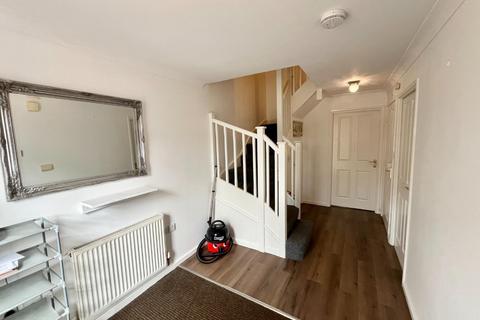 6 bedroom house to rent, St. Hildas Mews, York