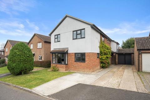 Rockington Way, Crowborough