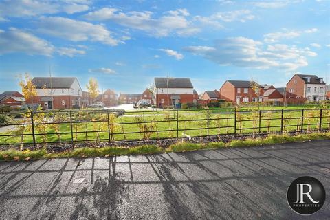 undefined, Walker Drive, Lichfield WS13