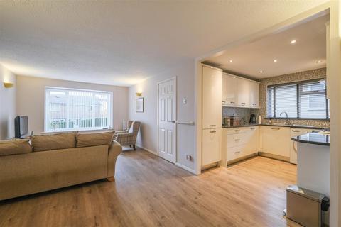 3 bedroom detached bungalow for sale, Norwood Road, Huddersfield, HD2