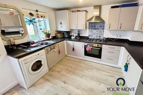 3 bedroom semi-detached house to rent, Bennett Close, Kent CT21