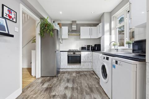 3 bedroom semi-detached house for sale, Chigwell IG7