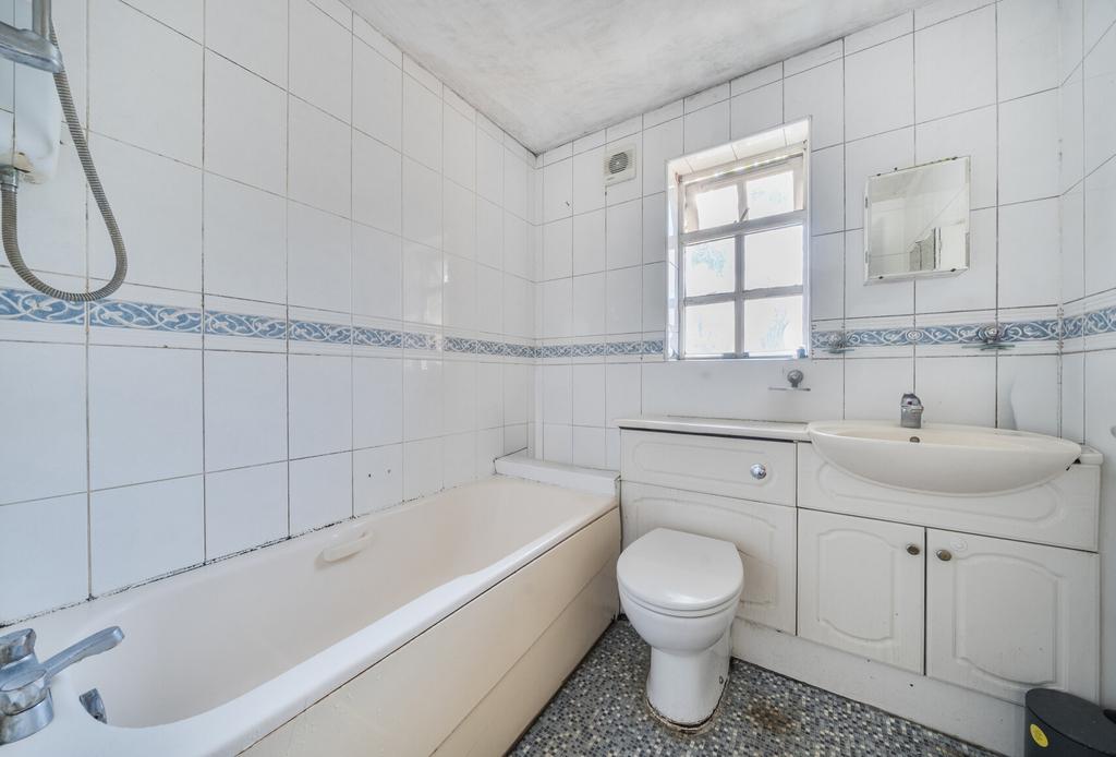 1358460-9-68dc2a9...