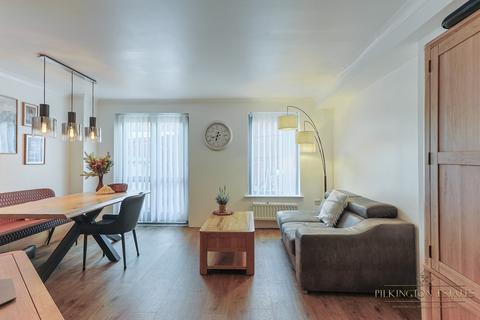 4 bedroom end of terrace house for sale, Devonport, Devon PL1
