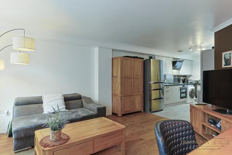 4 bedroom end of terrace house for sale, Devonport, Devon PL1