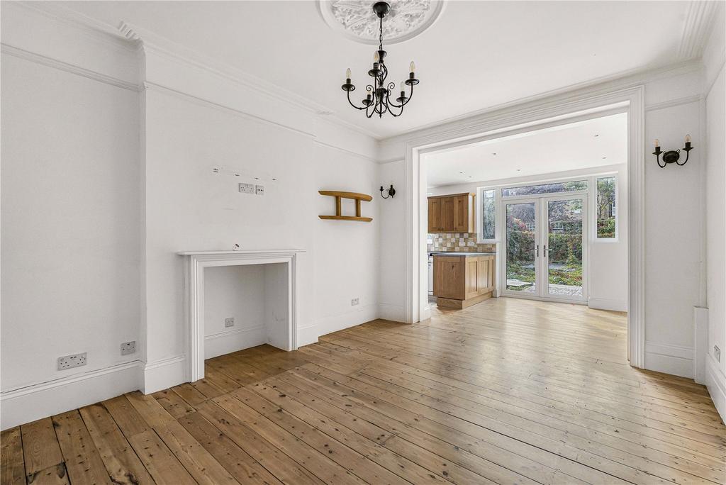 Kitchen/Living Room