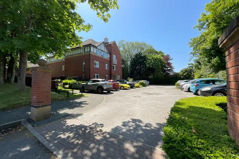 2 bedroom apartment for sale, Chase Close, Southport PR8