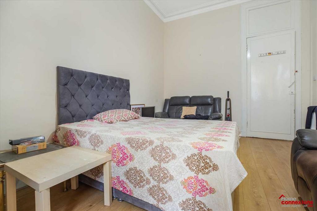 Bedroom Two (2)