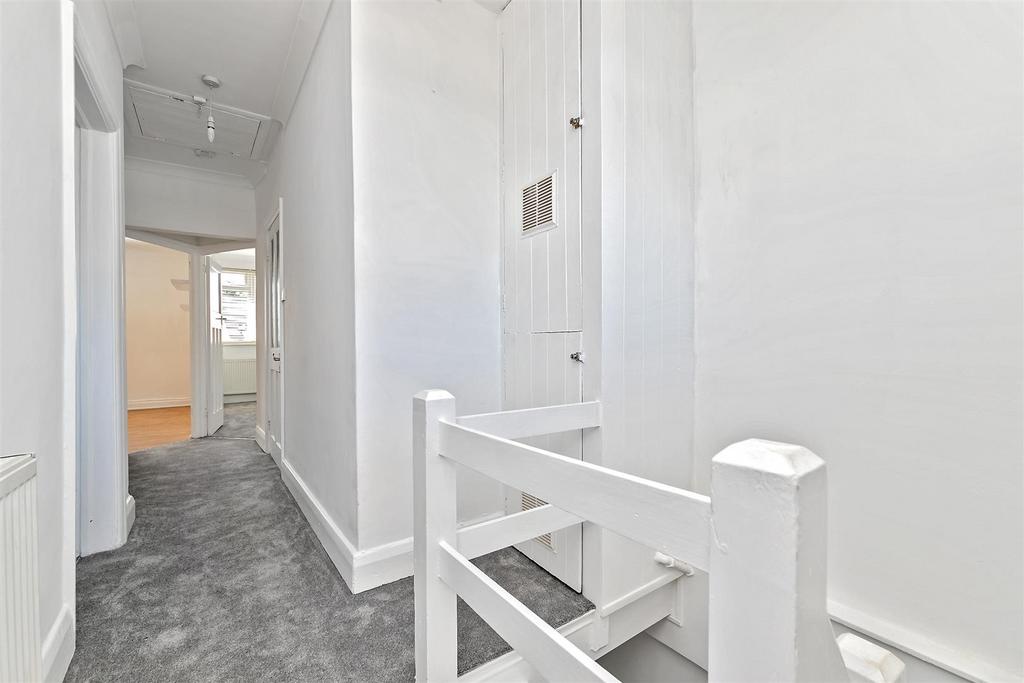 403 Hatfield Road-5.jpg