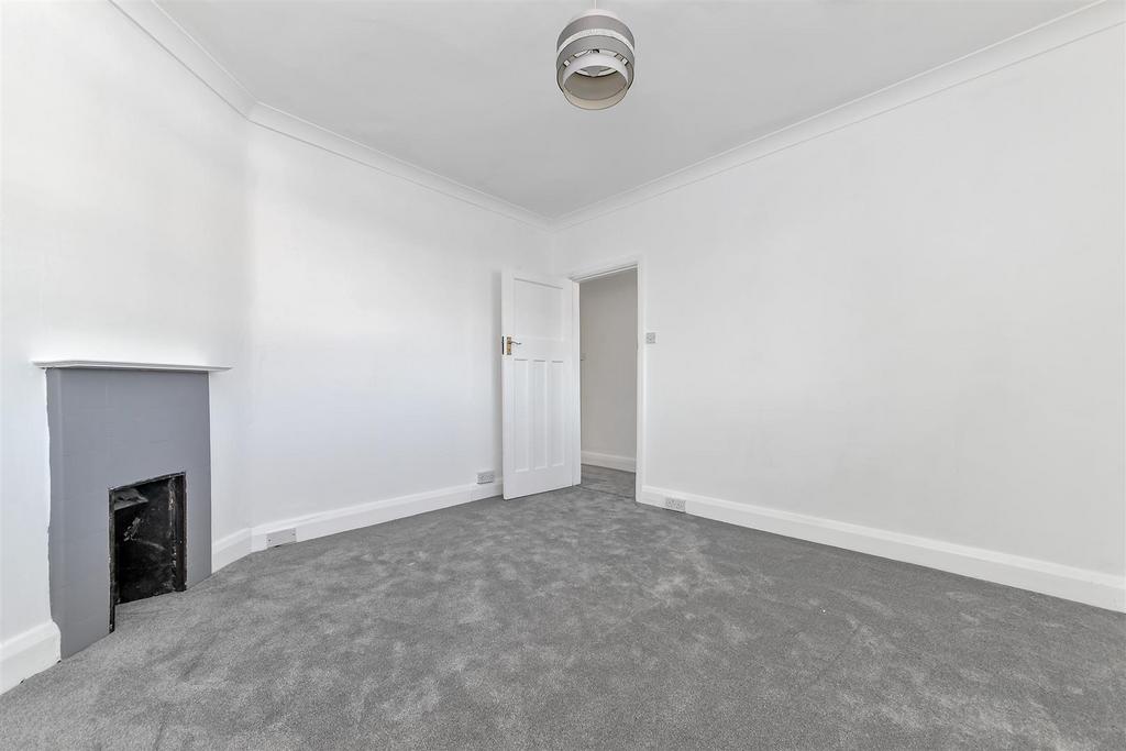 403 Hatfield Road-8.jpg