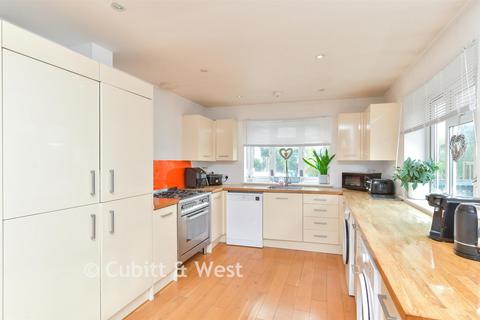 3 bedroom detached bungalow for sale, Baywood Gardens, Woodingdean, Brighton, East Sussex