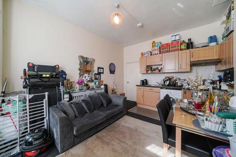 2 bedroom apartment for sale, Sellons Avenue, Harlesden, NW10