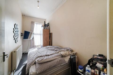 2 bedroom apartment for sale, Sellons Avenue, Harlesden, NW10
