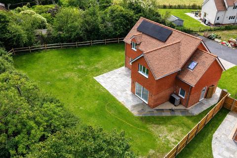 4 bedroom detached house for sale, Deanland Road, Golden Cross, Hailsham, East Sussex, BN27