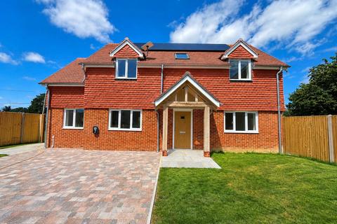 4 bedroom detached house for sale, Deanland Road, Golden Cross, Hailsham, East Sussex, BN27