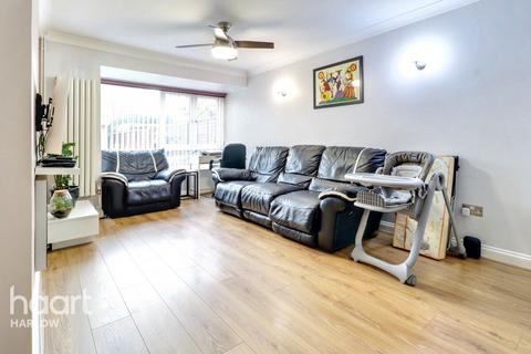 55 Longfield, Harlow, CM18 6LA