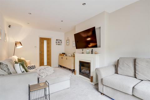 3 bedroom detached house for sale, County Road, Nottingham NG4