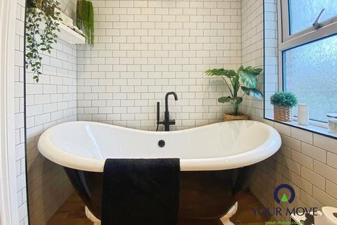 3 bedroom semi-detached house for sale, Western Avenue, United Kingdom TN23