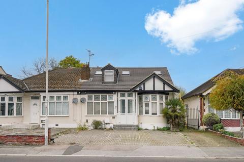 5 bedroom bungalow for sale, Roding Lane North, Woodford Green IG8