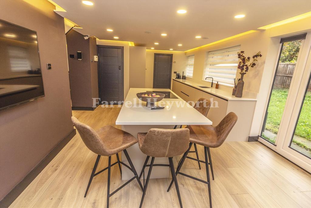 Kitchen e