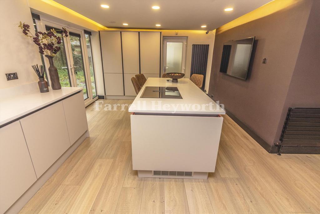 Kitchen b