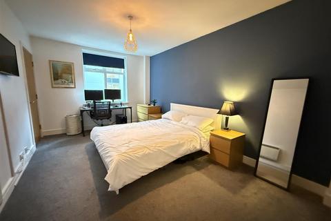 2 bedroom apartment for sale, The Gallery, Blackfriars Street, Salford