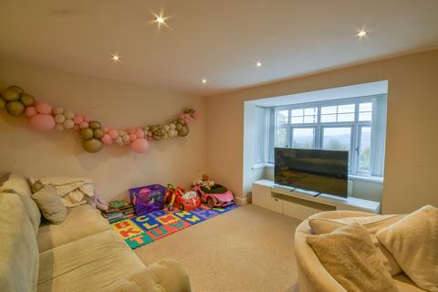 2 bedroom flat for sale, Elswick Road, Newcastle upon Tyne NE4