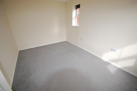 1 bedroom townhouse to rent, St Martins Close , Church Gresley DE11