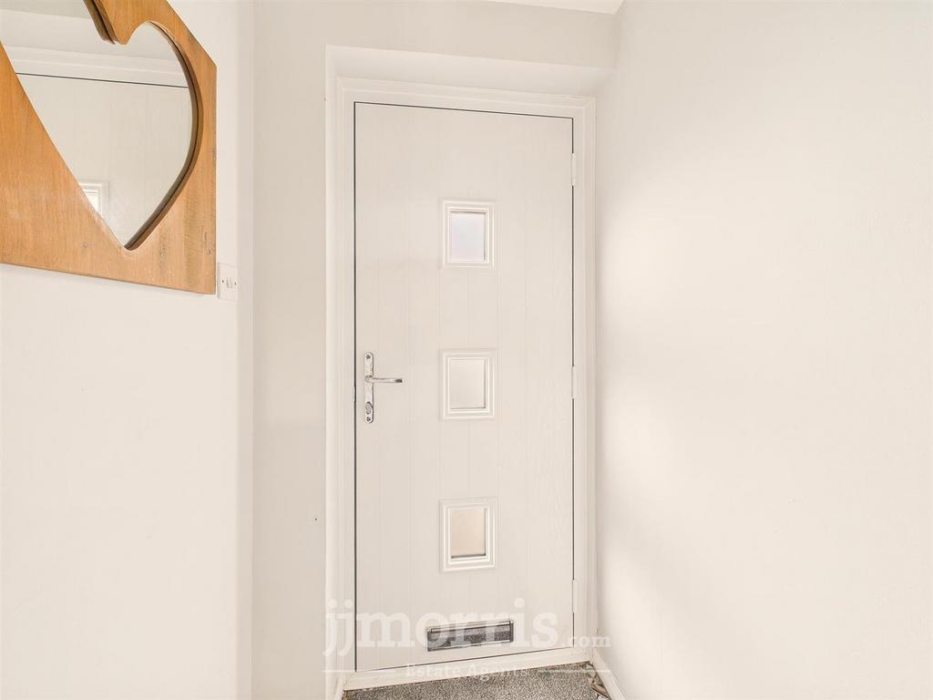 CAM02121 G0-PR0210-STILL027.jpg