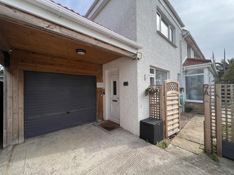 9a-Deven-Avenue-Stud 29b7-49e0-a65d-f77d-c5ec-5a52