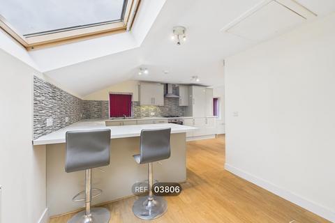 2 bedroom apartment to rent, Nottingham NG5