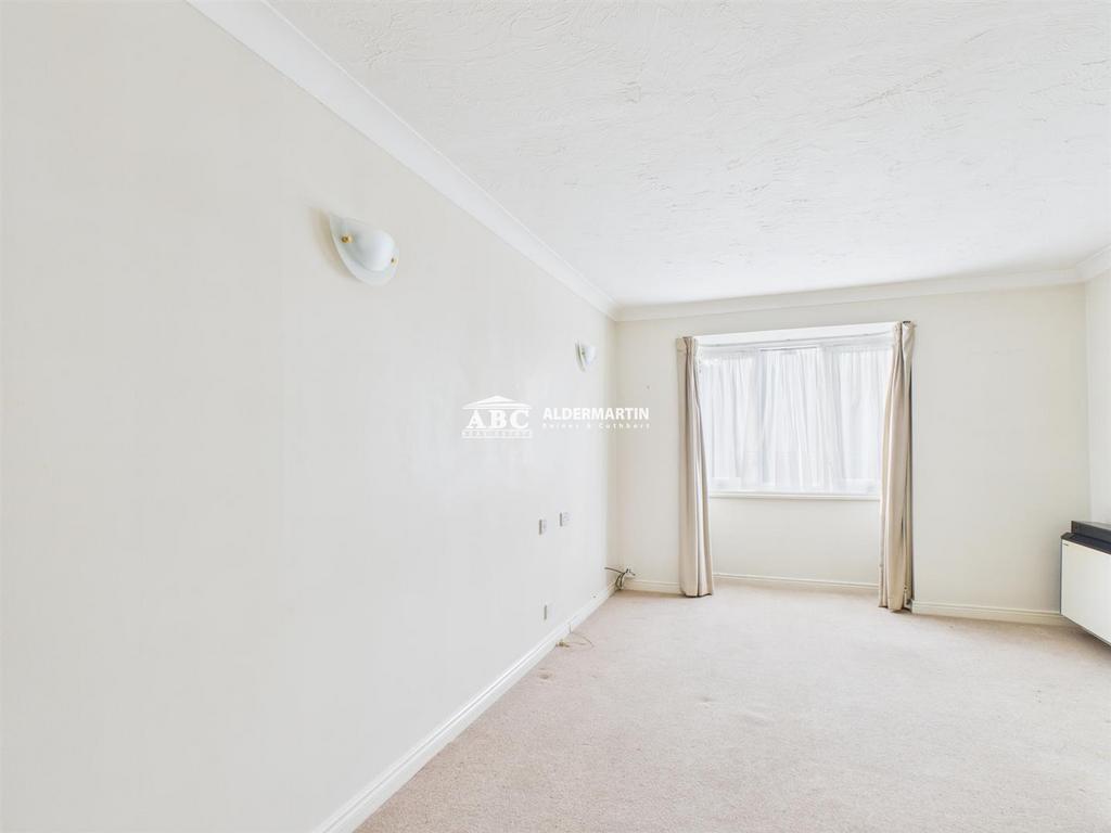 CAM03827 G0-PR0102-STILL004.jpg