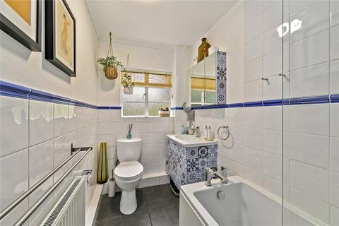 11 Conifers Close, Teddington, TW11 9JG